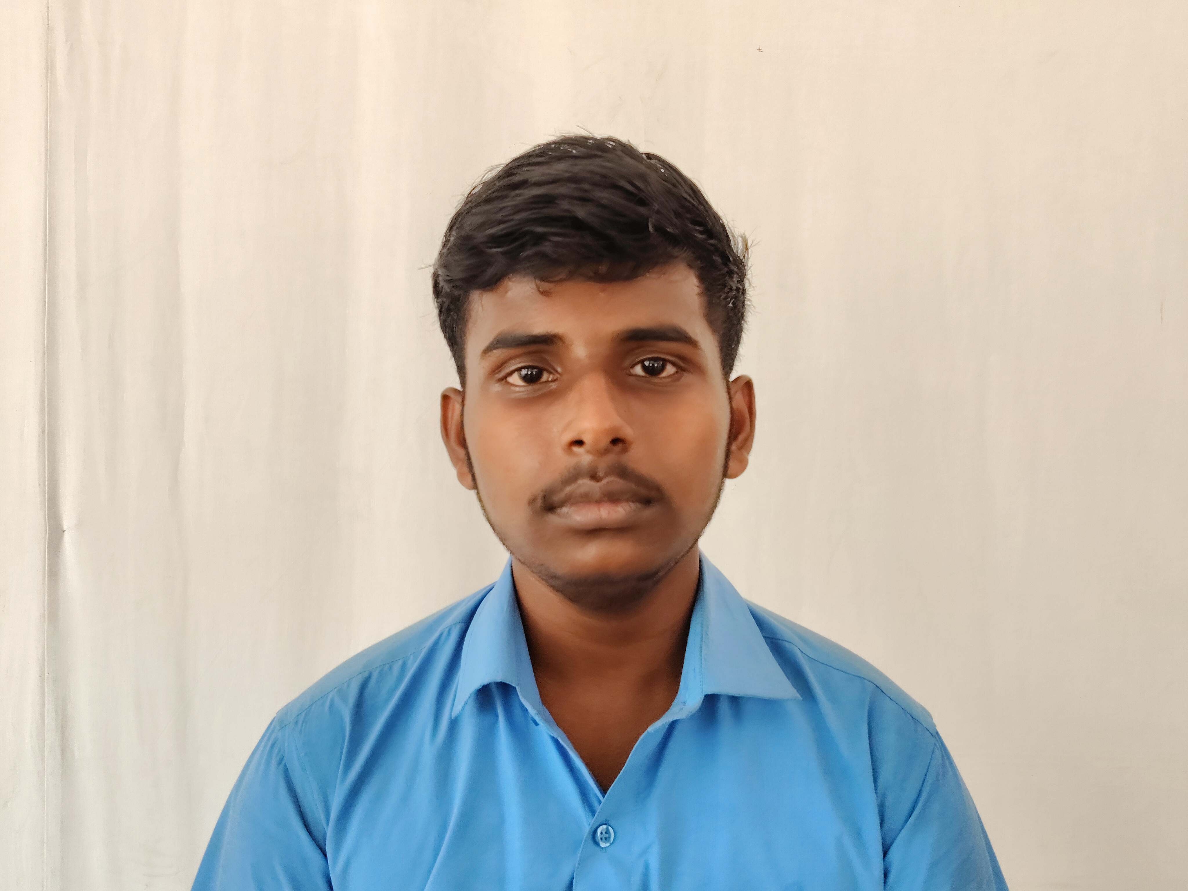 DIVAGAR D