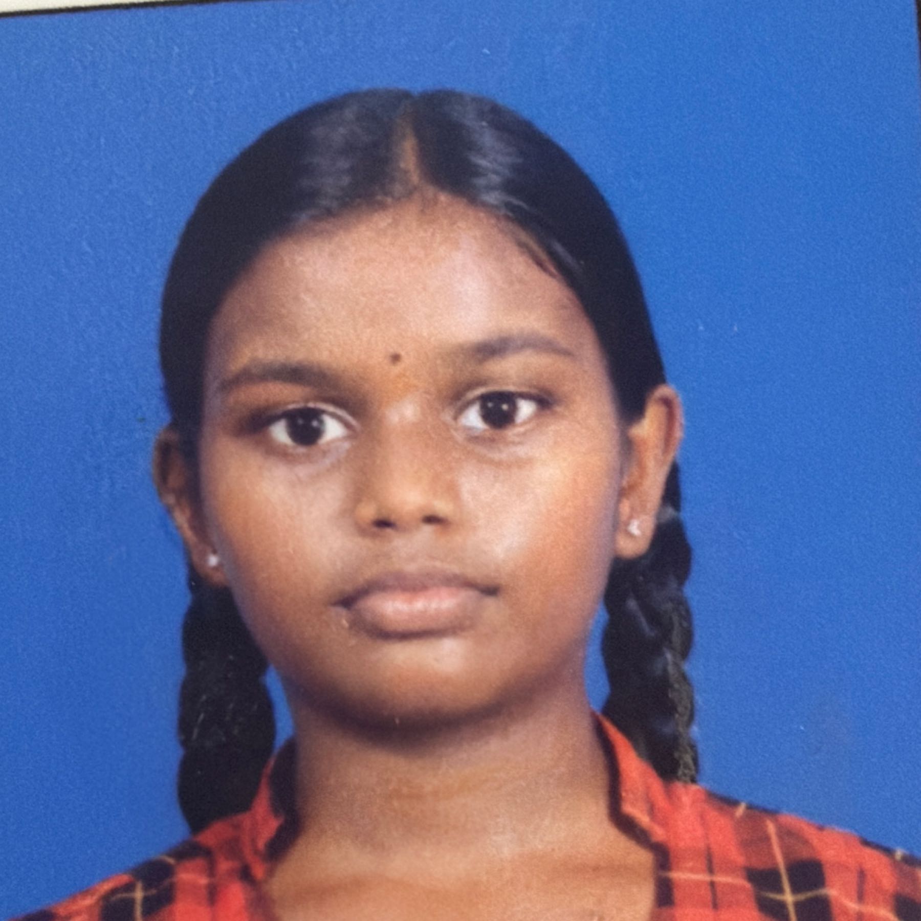 DHARSHNI S