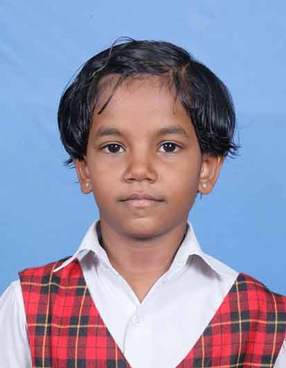YAAZHINI V